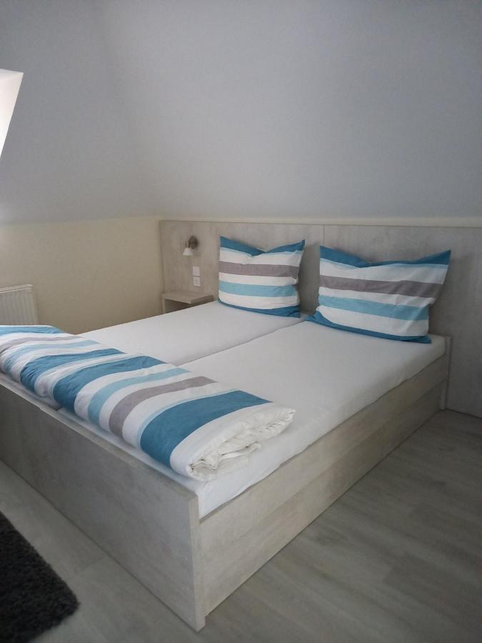 Bed and Breakfast Viola Vendeghaz Pápa Exteriér fotografie